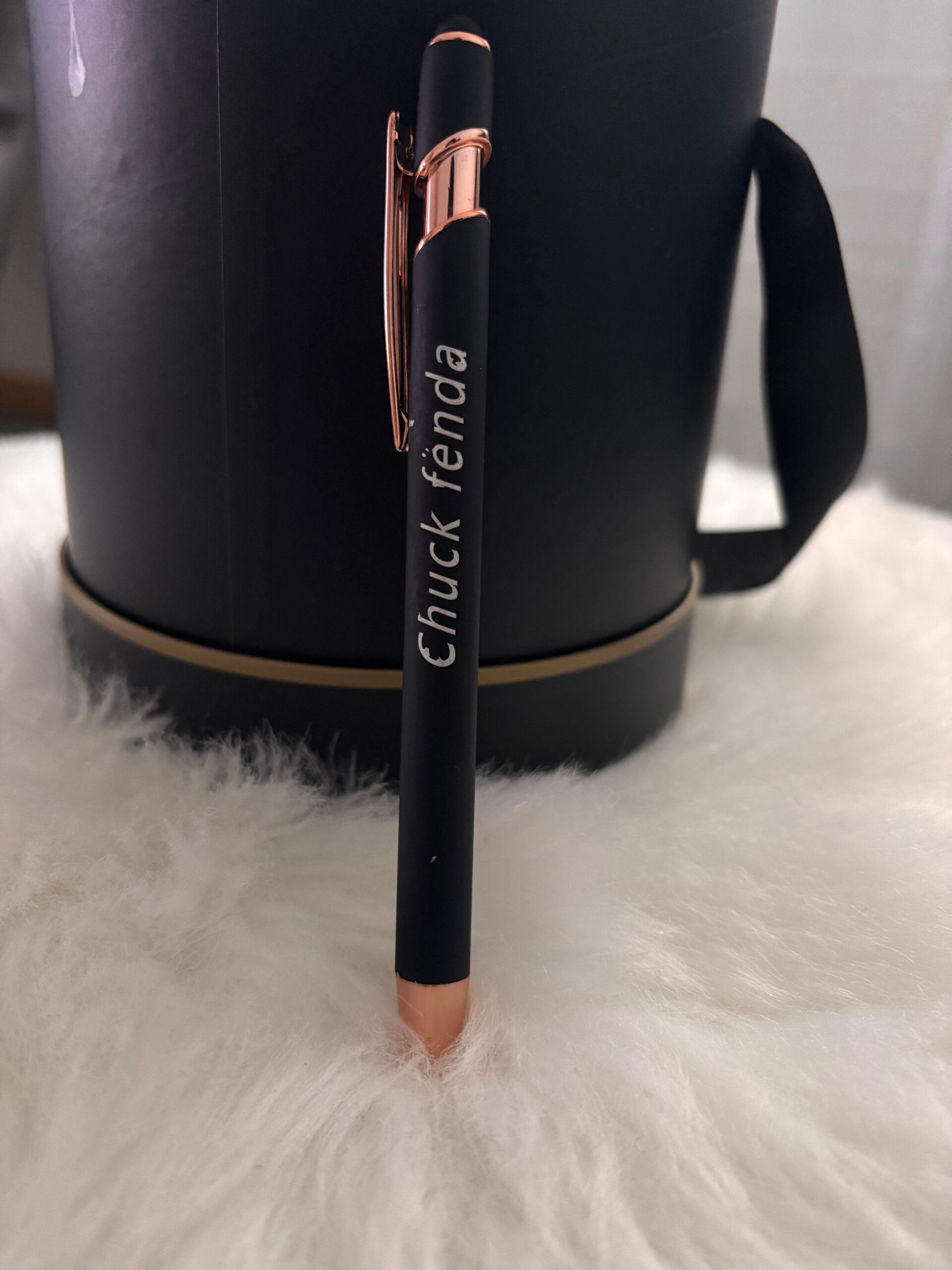 Chuck Fenda Signature Pen